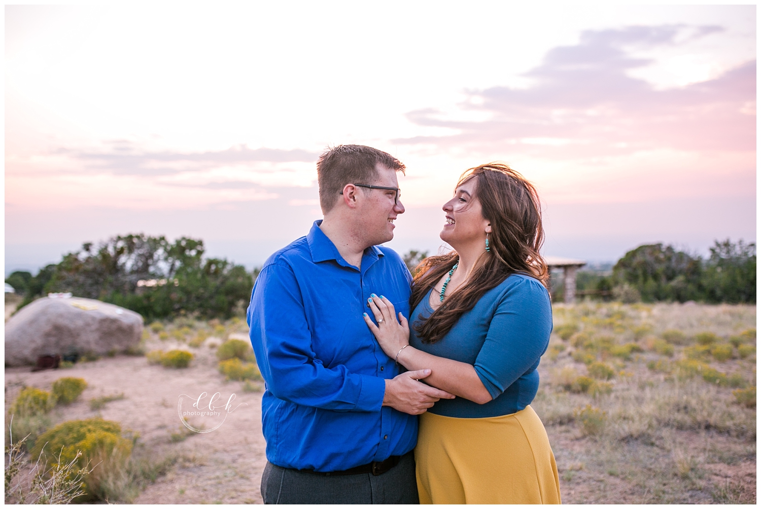 sunset engagement pictures at Elena Gallegos Open Space