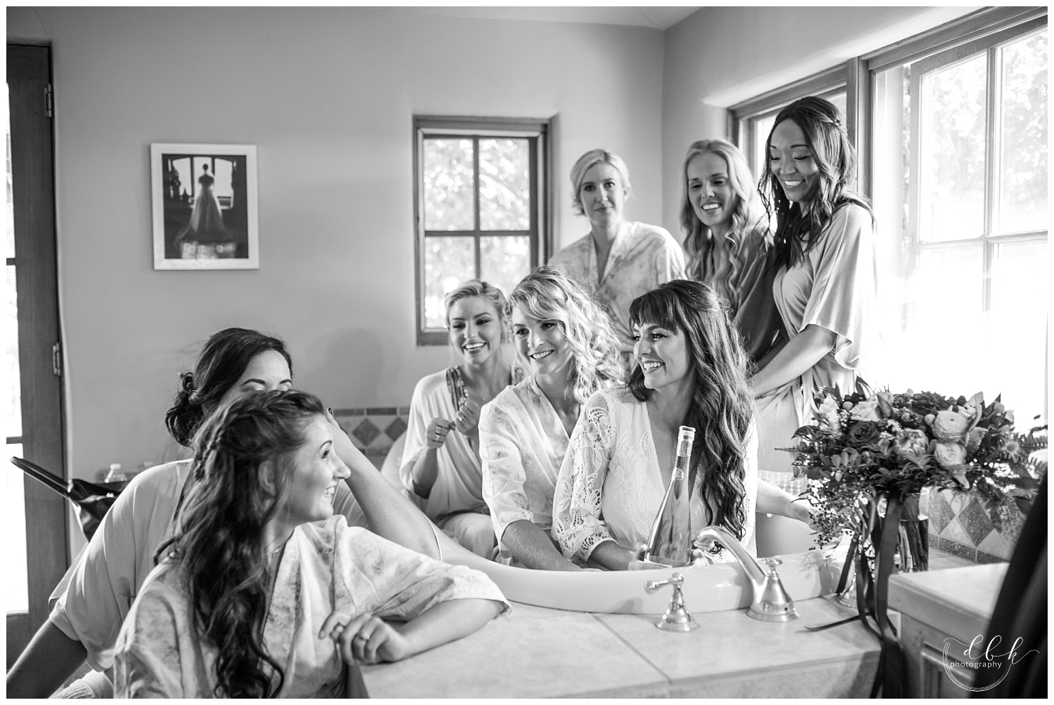 girls getting ready in the bridal suite at Casa Rondena Winery in Albuquerque, New Mexico