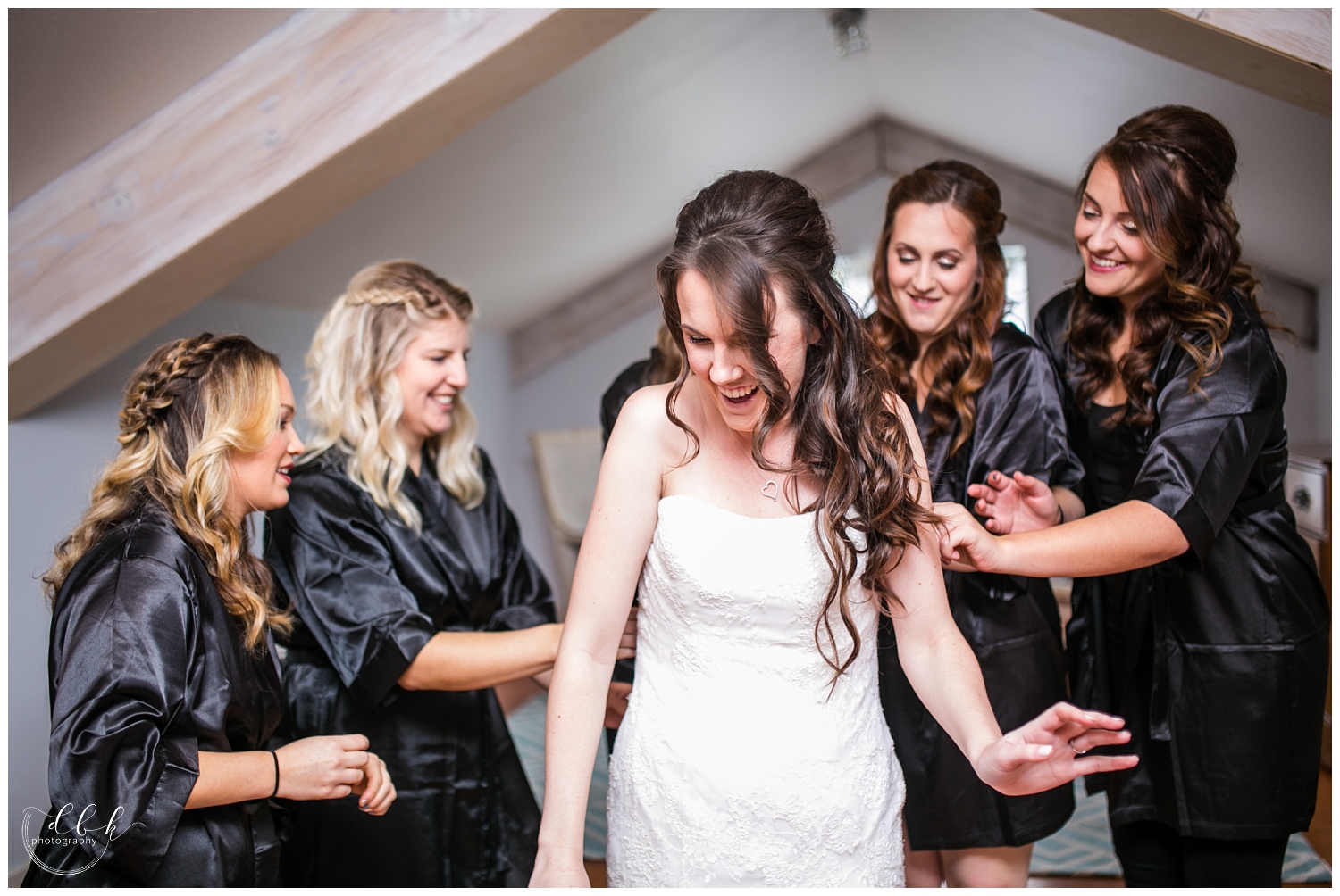 Filigree Farm fall wedding photography: bride getting ready with her bridesmaids