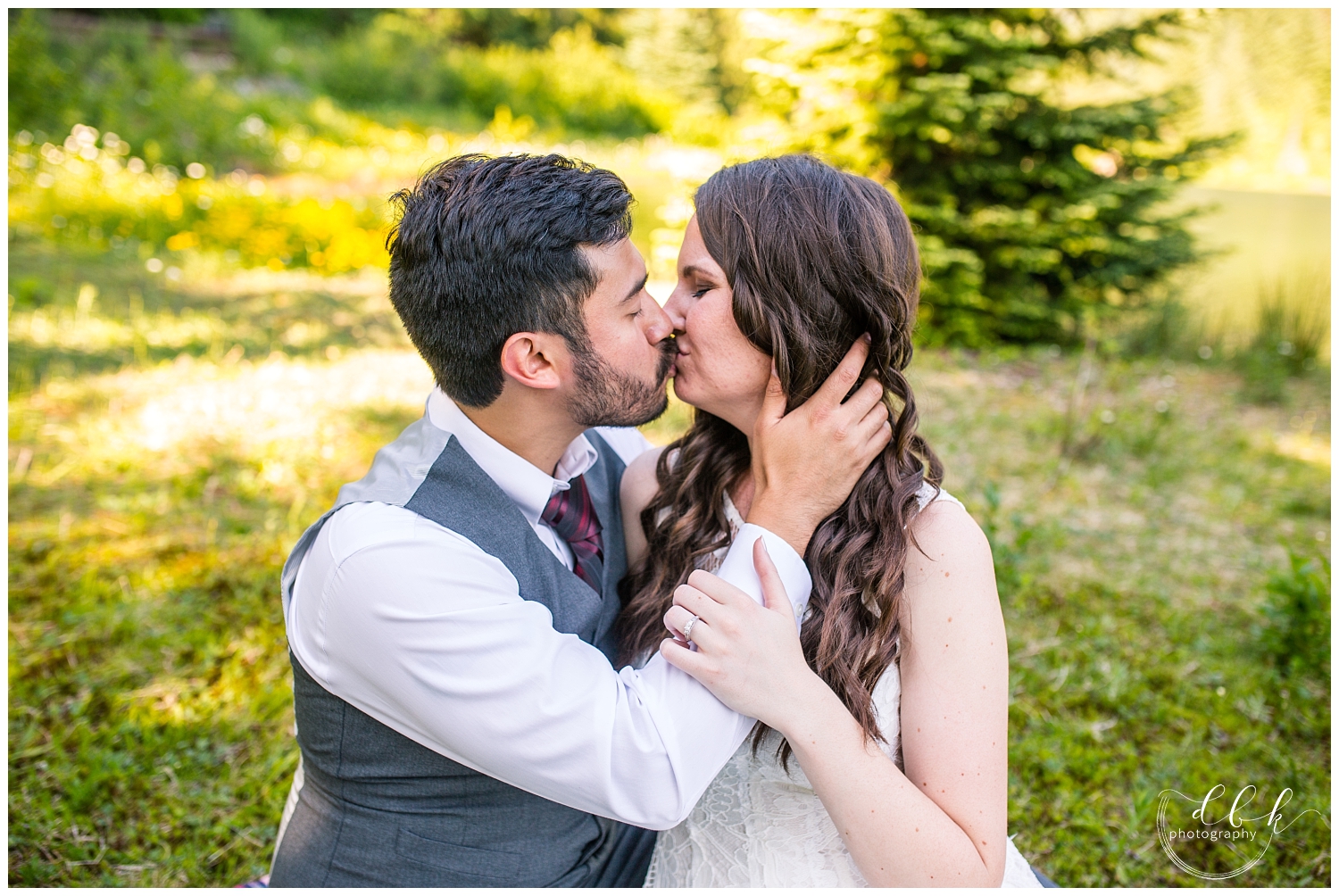Gold Creek Pond summer engagement portraits by DBK Photography | Seattle wedding photographer