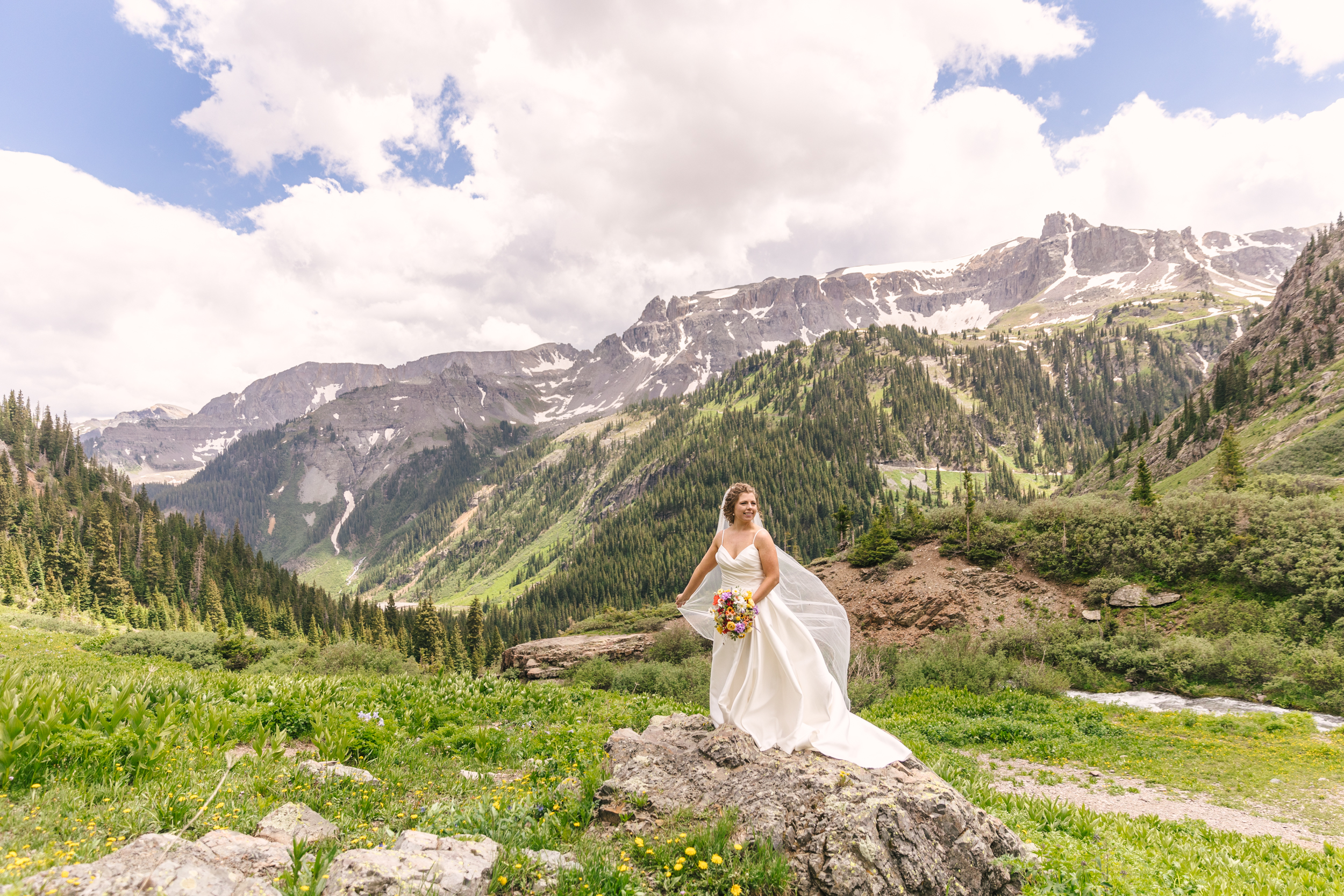 bridal portraits in Ouray Colorado elopement