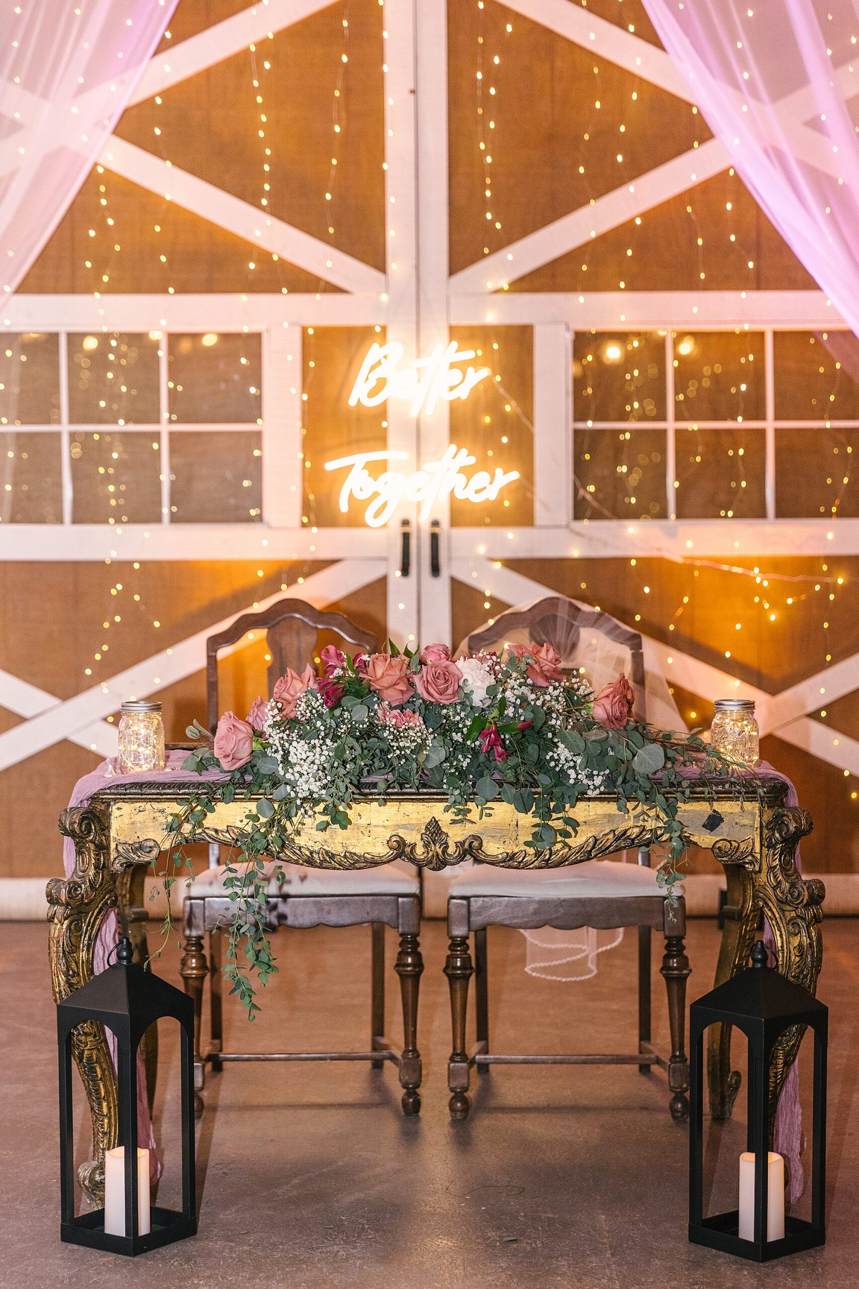 fall farm wedding decor at Old Town Farm