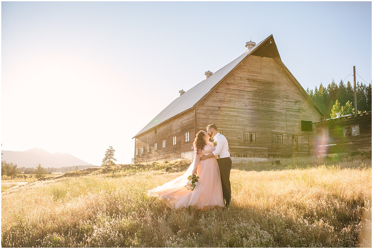 7 things to consider when searching for your wedding photographer - Denver wedding photographer
