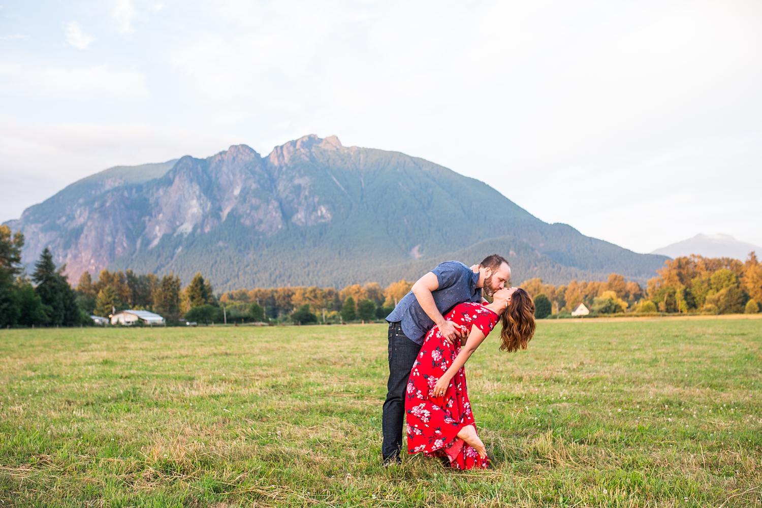 Style tips for amazing engagement pictures.