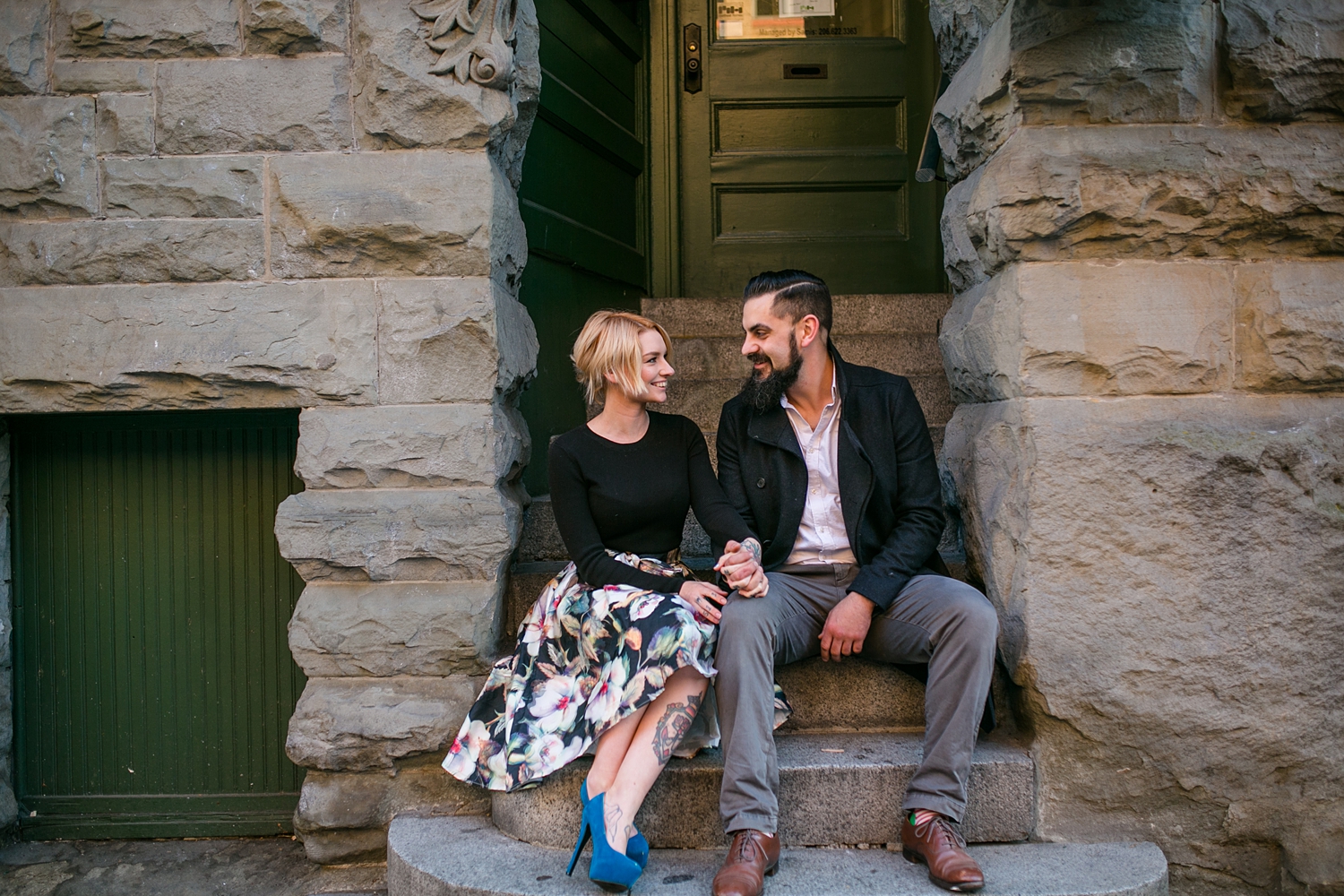 Style tips for amazing engagement pictures: flattering your figure.